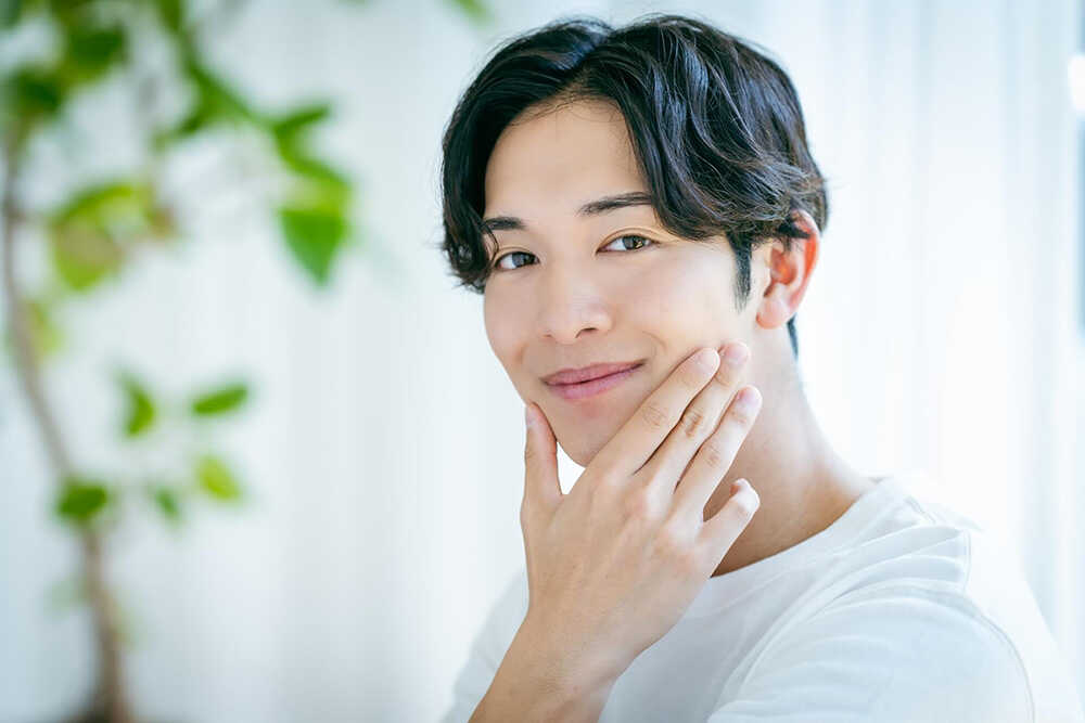 笑顔の男性