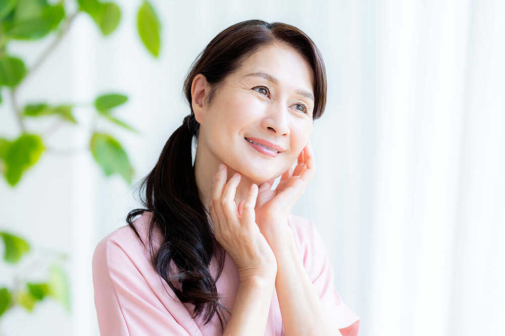 笑顔の女性
