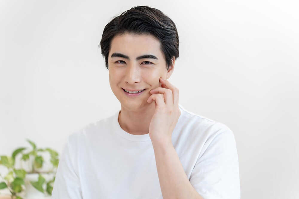 笑顔の男性